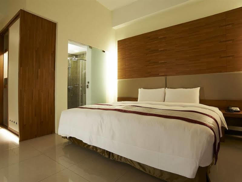 Master Hotel Тайпей Екстериор снимка